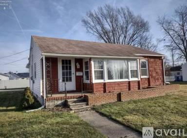 Main picture of 441 Saint Joseph St