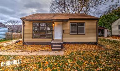 Main picture of 7725 Webster St