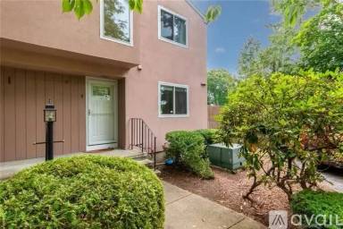 Main picture of 48 Randall Ave