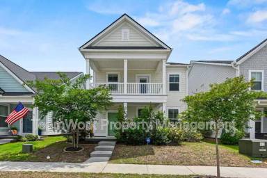 Main picture of 165 Rowans Creek Dr