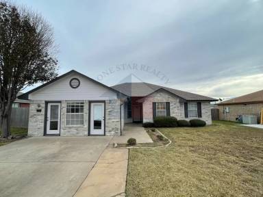 Main picture of 3610 Levy Ln