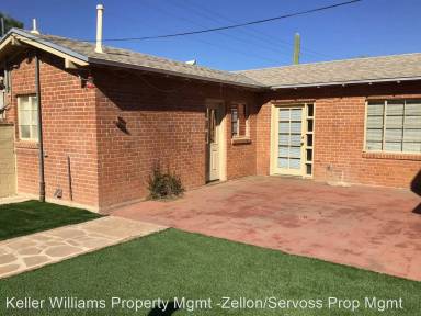 Main picture of 3804 E Calle Fernando