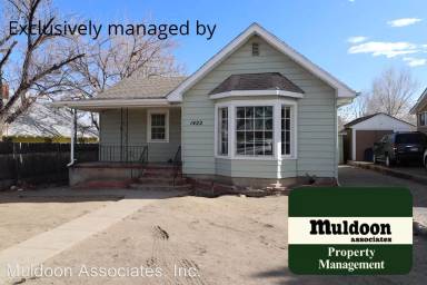 Main picture of 1422 E 10th St