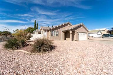 Main picture of 499 N 2070 E