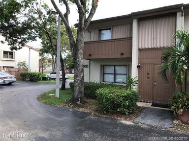 Main picture of GREENGLADES CONDO NO 3 BL