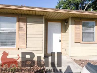 Main picture of 35 Sandalwood Ct