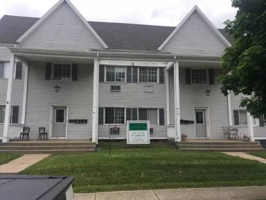 Main picture of 412 N Clinton St