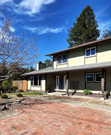 Main picture of 84 Greenfield Dr