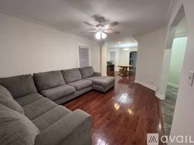 Main picture of 3947 DuPont Ave N
