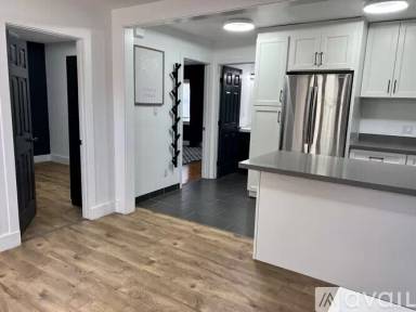 Main picture of 4220 Carrington St