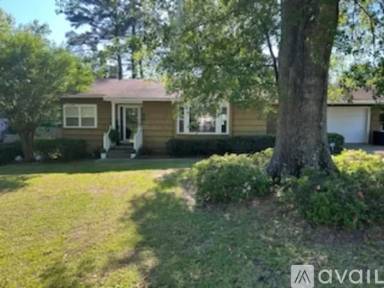 Main picture of 202 Sinclair St