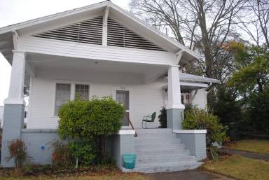 Main picture of 908 Saint Ave
