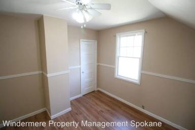 Main picture of 2125 W Mission Ave