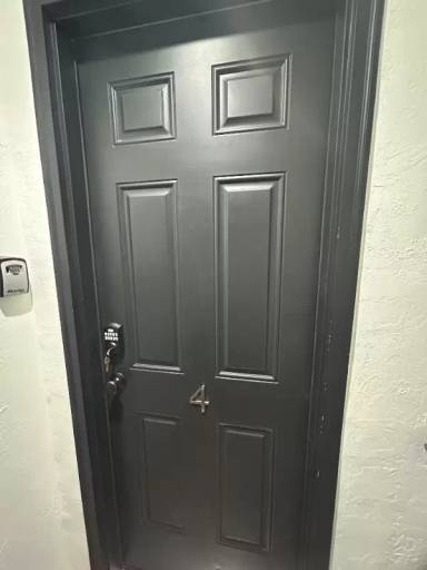 Main picture of 859 S Green St