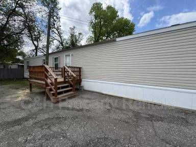 Main picture of 930 N 23rd St