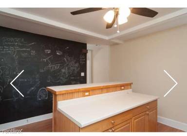 Main picture of 1003 N Randolph St