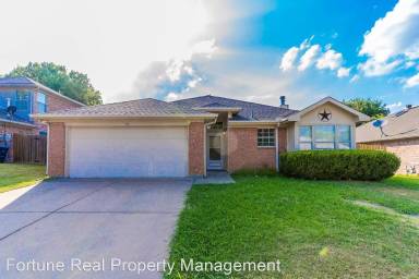 Main picture of 712 Carette Dr