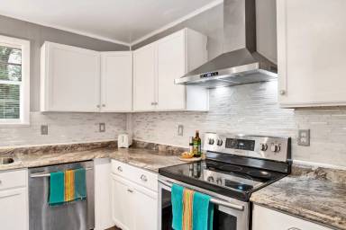 Main picture of 8261 Excelsior Dr