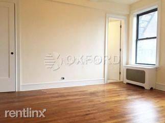 Main picture of 114 W 86th St