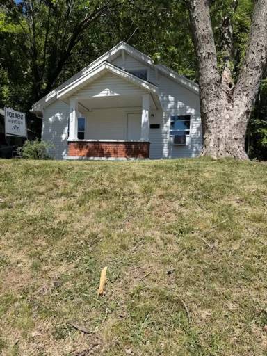 Main picture of 1202 Cates St