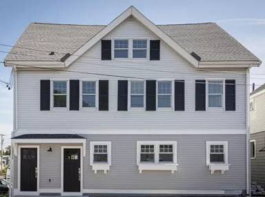 Main picture of 3 Conn St