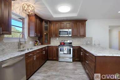 Main picture of 12542 Parkwood Dr