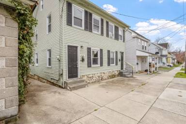 Main picture of 628 Green St