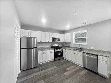 Main picture of 4344 Roberton Ave