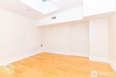 Main picture of 490 Kosciuszko St