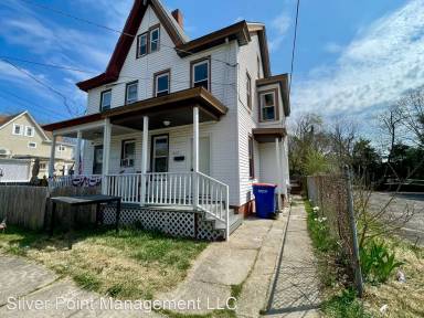 Main picture of 217 N 4th St