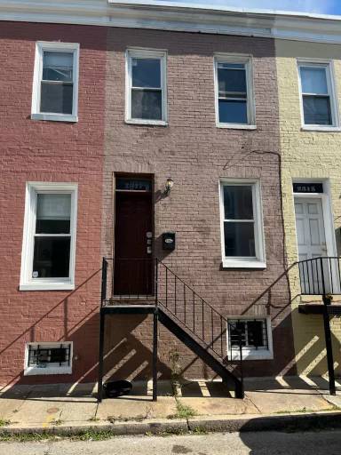 Main picture of 2317 Hunter St