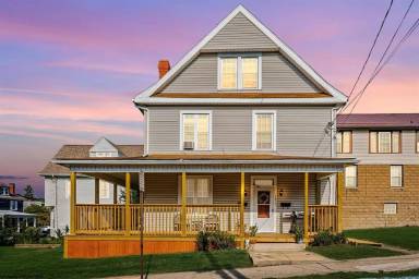 Main picture of 321 Euclid Ave