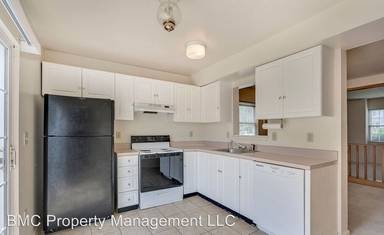 Main picture of 4677 Briarwood Dr