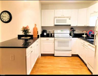 Main picture of 91 Pearson Ave