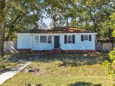 Main picture of 2301 Laroche Ave