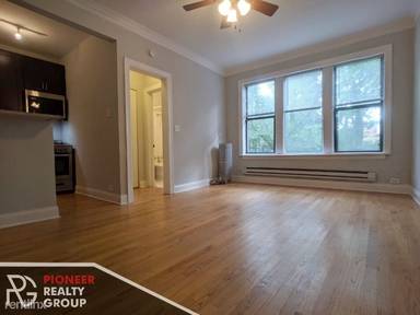 Main picture of 4614 N Paulina St