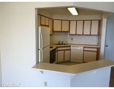 Main picture of Ocean Place Tower