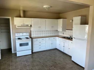 Main picture of 1018 Wall St