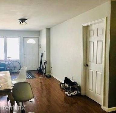 Main picture of 306A Evergreen Ave