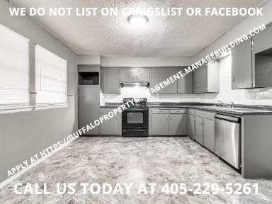 Main picture of 520 NW 91st St
