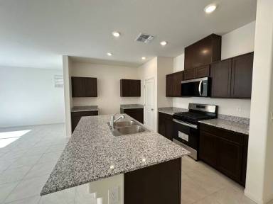 Main picture of 9079 Vesey Ave
