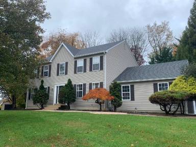Main picture of 4200 Tara Cir