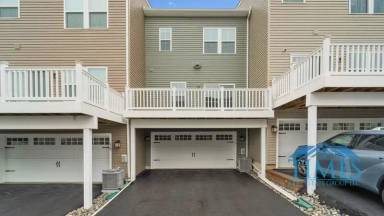 Main picture of 416 Paperbark Sq