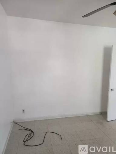 Main picture of 3340 Royal Ave