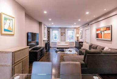 Main picture of 17 Chestnut St