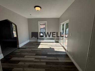 Main picture of 401 3rd Ave SW