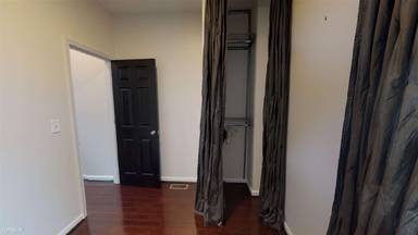 Main picture of 125 15th St SE