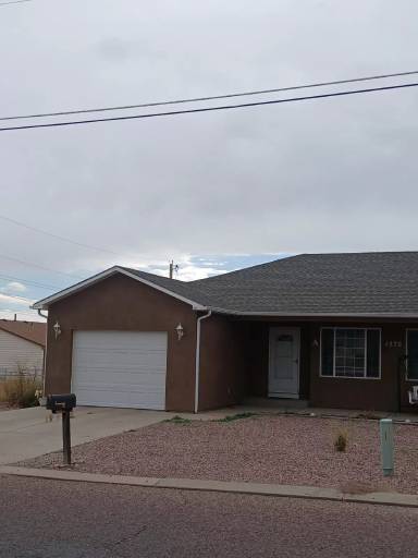 Main picture of 1370 Washington St