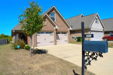 Main picture of 6509 Park Lake Ct