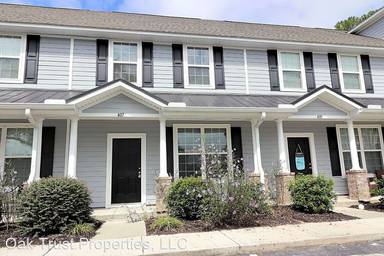 Main picture of 407 Hemingway Cir